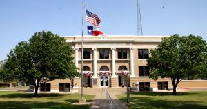 Picture of the Sherman, TX courthouse about dangerous intersections